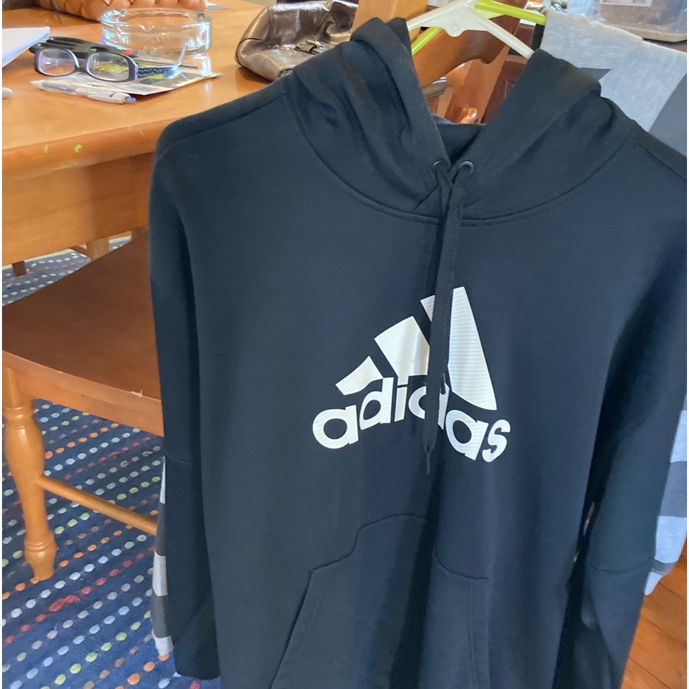 Mens new adidas black hoodie is really warm only been worn 2x
